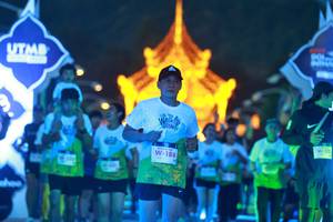 BIB: 420, 188
                            <button type="button" onclick="openModal(22341668)" class="btn btn-primary btn-sm float-right btn-popup" data-toggle="modal" data-target=".modal-high-quality">
                        <i class="fas fa-shopping-cart"></i> Add to Cart
                    </button>
                                            <button type="button" onclick="isThisMe(22341668, true)" class="btn btn-success btn-sm float-right btn-popup btn-isme hidden" data-toggle="tooltip" data-placement="bottom" title="นี่คือรูปของคุณใช่ไหม คลิกที่นี่เพื่อเอาเข้าอัลบั้ม">
                        <i class="fas fa-plus"></i> Add to album
                    </button>
                    <button type="button" onclick="isThisMe(22341668, false)" class="btn btn-warning btn-sm float-right btn-popup btn-isnotme hidden">
                        <i class="fas fa-ban"></i> Remove from album
                    </button>